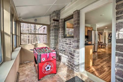 Poconos Gem With Hot Tub And Massive Theater Room