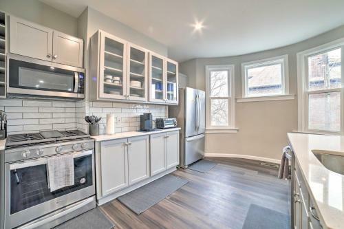 Renovated Pittsburgh Home Walk To Penn Ave!