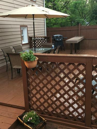 Poconos Farmhouse, Private Hot Tub And Pool At Camelback