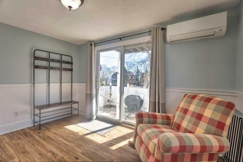 Bristol Home With Pool About 3 Mi To Dtwn And Beach!