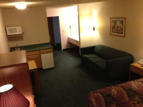 Posada Home Town Inn