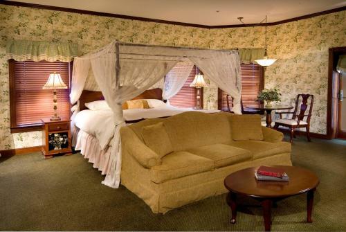 Hotel Carlisle Inn