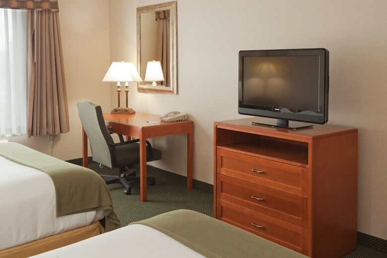 Holiday Inn Express Hotel & Suites Bryan-montpelier