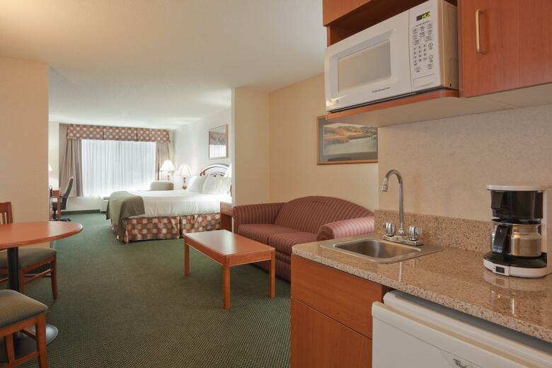 Holiday Inn Express Hotel & Suites Bryan-montpelier