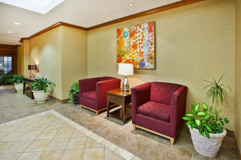 Holiday Inn Express Hotel & Suites Bryan-montpelier