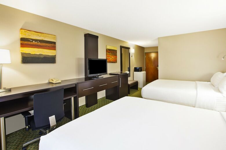 Holiday Inn Express Hotel & Suites Bryan-montpelier