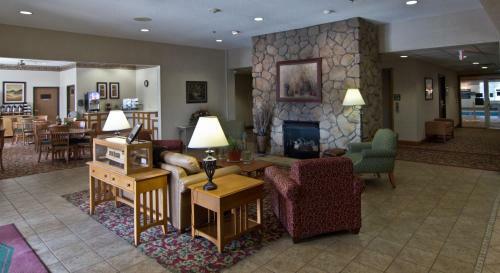 Hotel Coshocton Village Inn & Suites