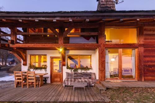 Warm & Cosy 3br Chalet W/ Fireplace In Nature