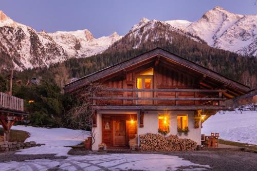 Warm & Cosy 3br Chalet W/ Fireplace In Nature
