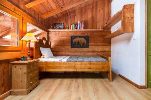 Warm & Cosy 3br Chalet W/ Fireplace In Nature
