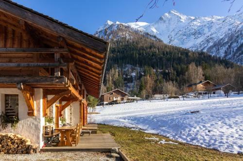 Warm & Cosy 3br Chalet W/ Fireplace In Nature