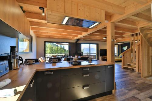 Magnifique Chalet (14pers) +jacuzzi Proche Station