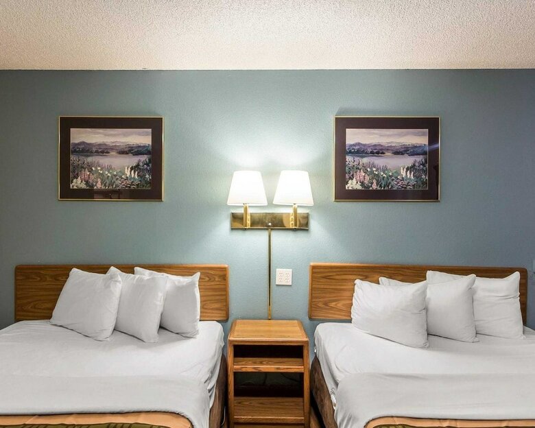 Hotel Econo Lodge Pryor