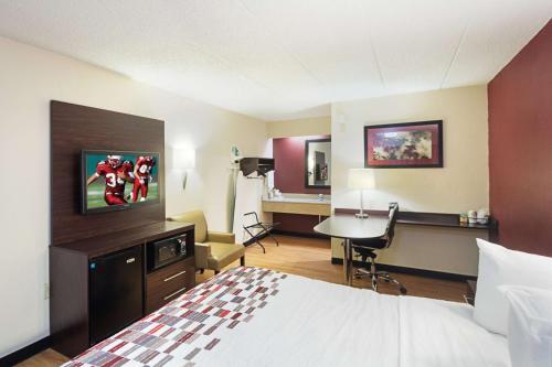 Hotel Red Roof Inn Cincinnati East - Beechmont