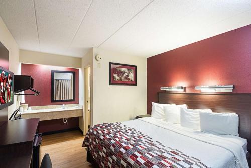 Hotel Red Roof Inn Cincinnati East - Beechmont