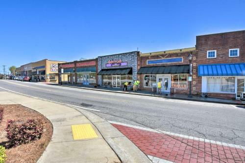Apartamento Romantic, Cozy Loft With Yard, 5 Miles To Clemson