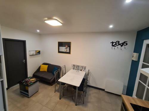 Maison 2 Chambres Parking Linge de Lit Fourni