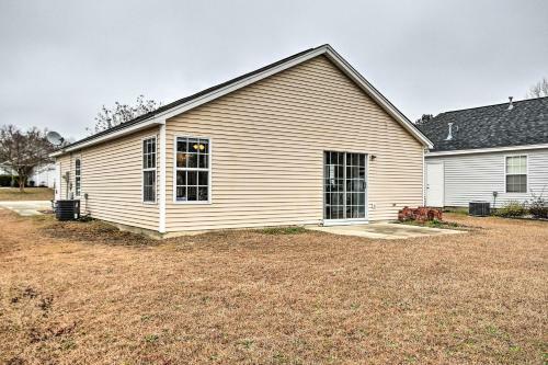 Updated Home With Yard About 7 Mi To Dtwn Columbia!