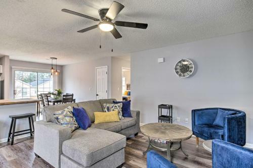 Updated Home With Yard About 7 Mi To Dtwn Columbia!