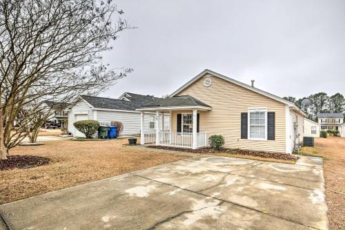 Updated Home With Yard About 7 Mi To Dtwn Columbia!