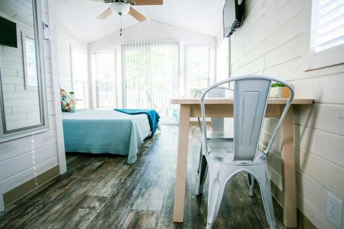 New Waterfront Cabin On The Large Sundeck #24 Cabin