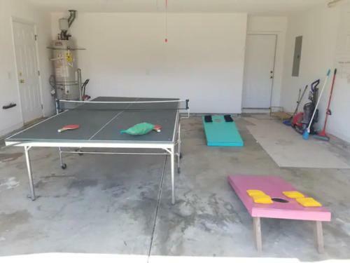 Spacious Home, Garage, Yards W/in 30 Min To All