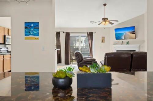 Spacious Home, Garage, Yards W/in 30 Min To All