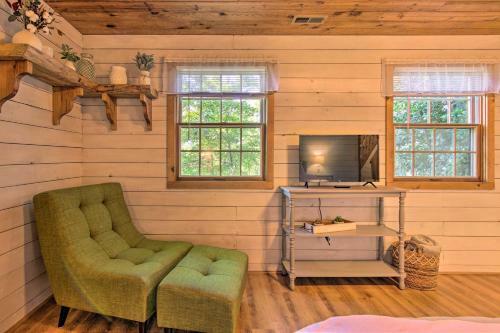 Pickens Cabin With Spacious Kitchen And Dining Area!