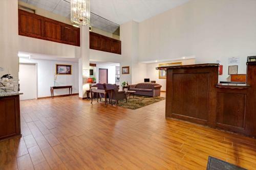 Motel Baymont Inn And Suites El Reno