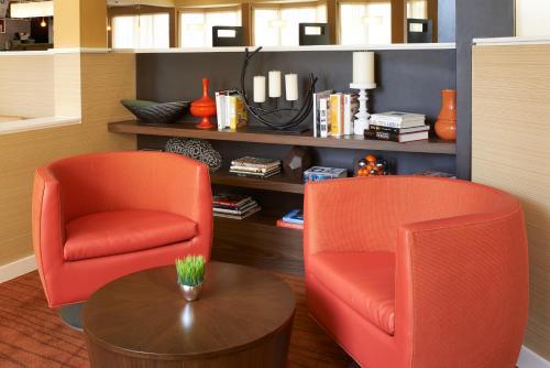 Hotel Courtyard Toledo Airport Holland