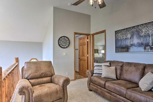 Spacious Lead Cabin With Game Room About 1 Mi Dtwn!