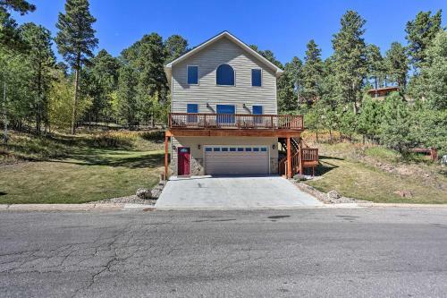 Spacious Lead Cabin With Game Room About 1 Mi Dtwn!