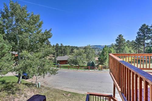 Spacious Lead Cabin With Game Room About 1 Mi Dtwn!