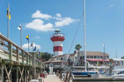 Mooring Buoy 187, 4 Bedrooms, Deck, Lagoon, Sleeps 10