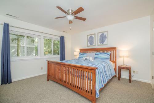 Mooring Buoy 187, 4 Bedrooms, Deck, Lagoon, Sleeps 10