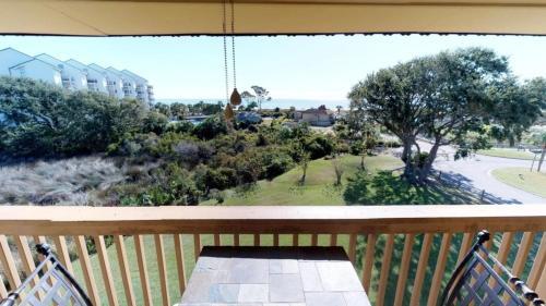 C Watch - Folly Field Villa With Oceanfront Pool