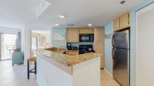 3229 Villamare