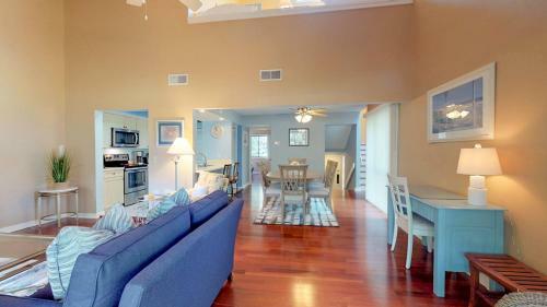 243 Turnberry Village