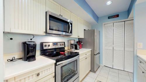 243 Turnberry Village