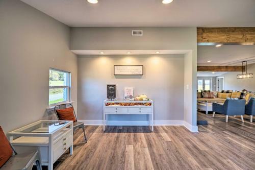 Scenic Home On 20-acre Farm Families Welcome