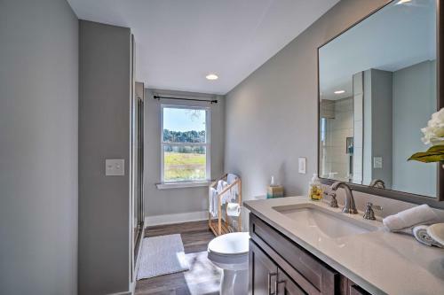 Scenic Home On 20-acre Farm Families Welcome