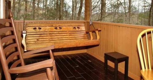 Wildwood Flower Cabin