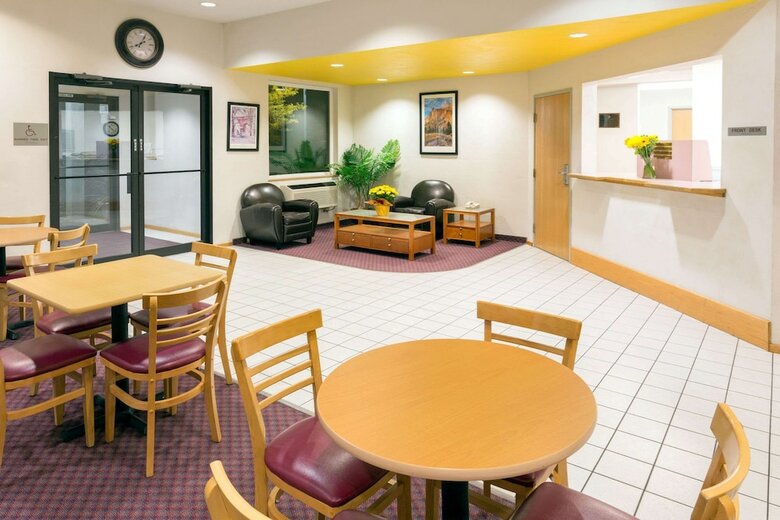 Hotel Super 8 Redmond