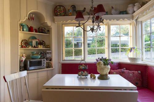 The White House Bed And Breakfast