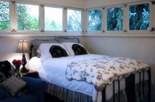 The White House Bed And Breakfast