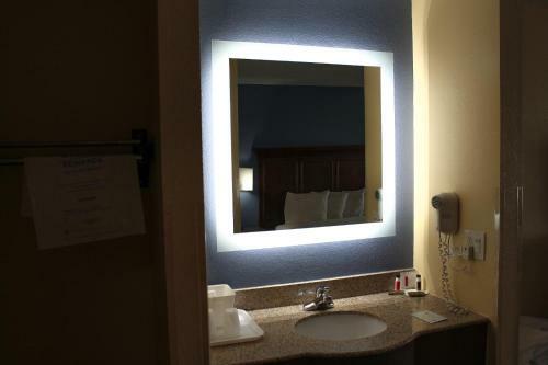 Hotel Ameristay Inn & Suites Batavia