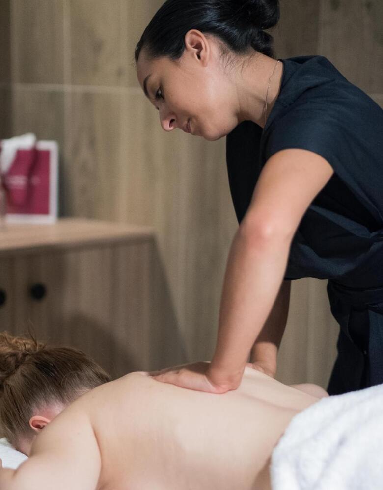 Golden Tulip Lyon Ouest Techlid Hotel & Spa