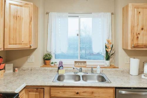 Apartamento Stylish Elegant Getaway King Bed Deck Views