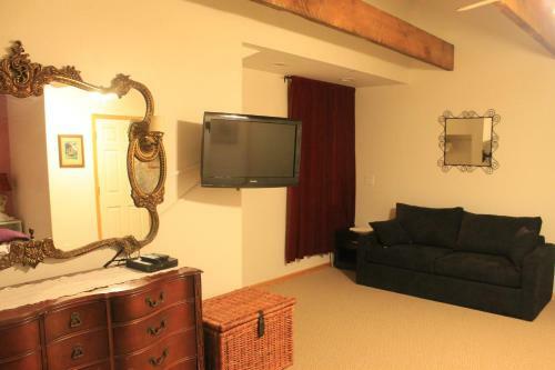 Gateway Lodge