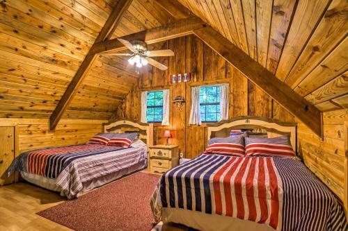 Tellico Plains Cabin - 25 Acres, Backyard Creek!
